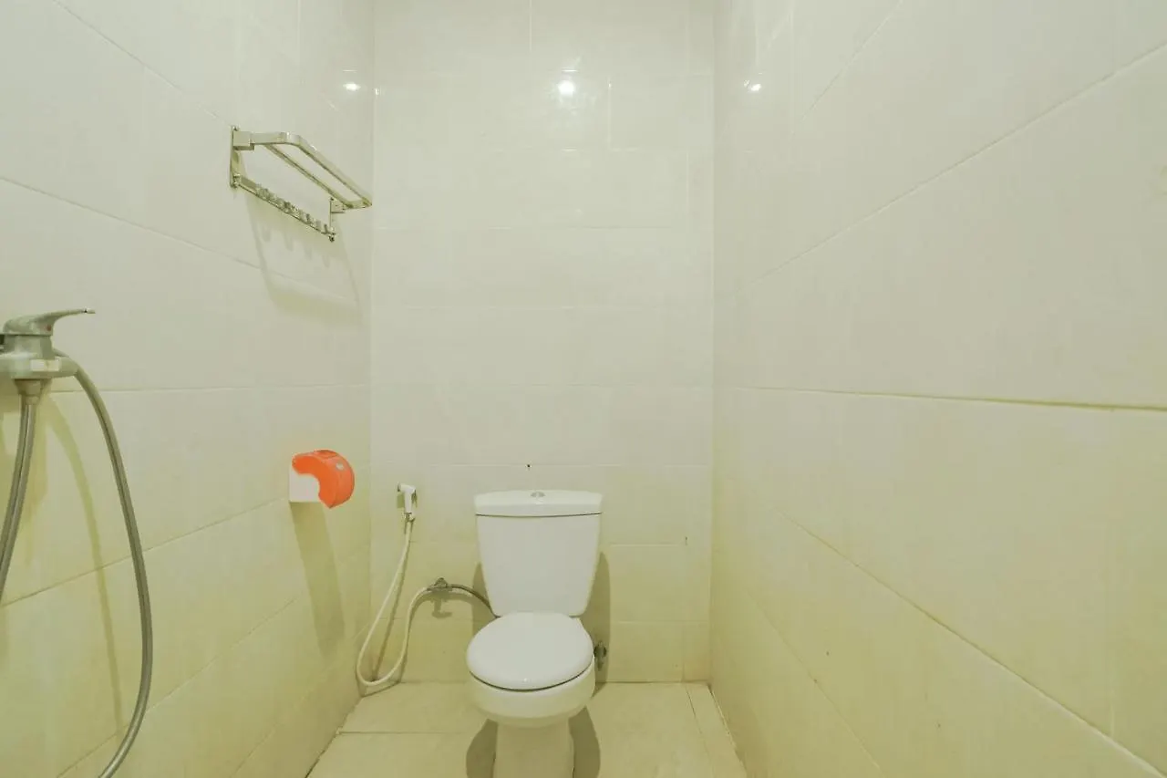 Guesthouse Penginapan Cempaka Putih كيروبوكان 2*,  إندونيسيا